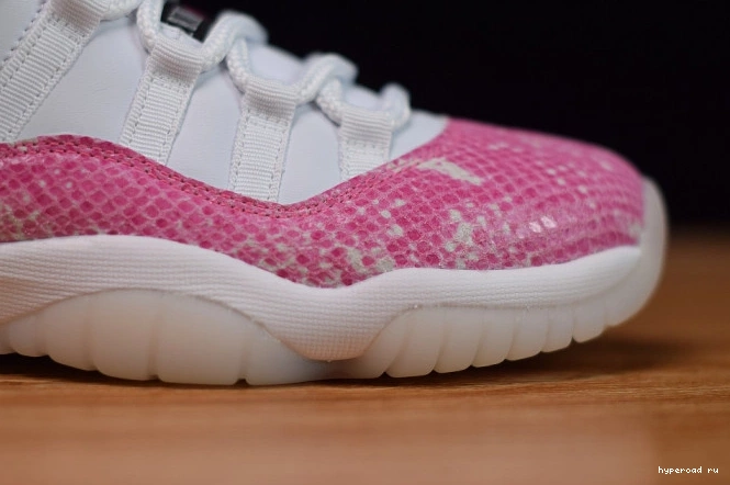 Air AH7860-106 Pink Snakeskin WMNS 11 Low Jordan 1022